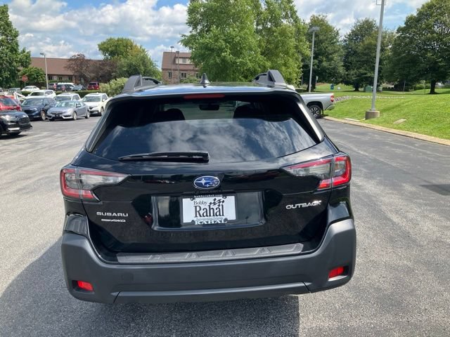 Used 2024 Subaru Outback Premium AWD/4WD image 4
