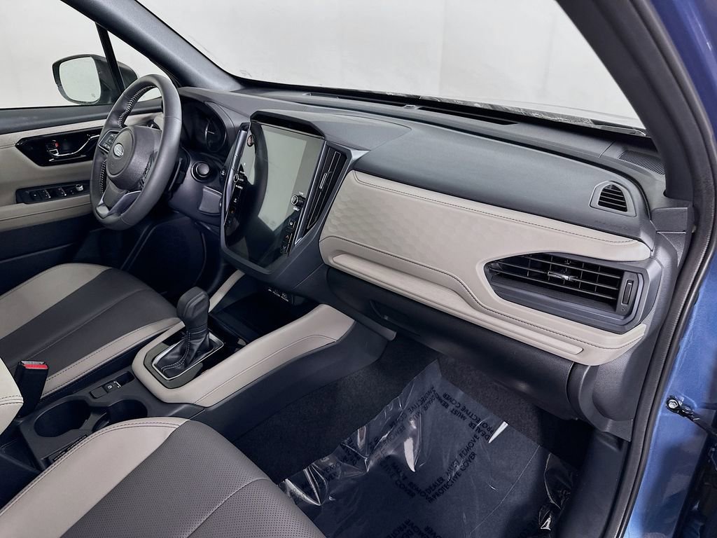 Certified 2025 Subaru Forester Limited image 38