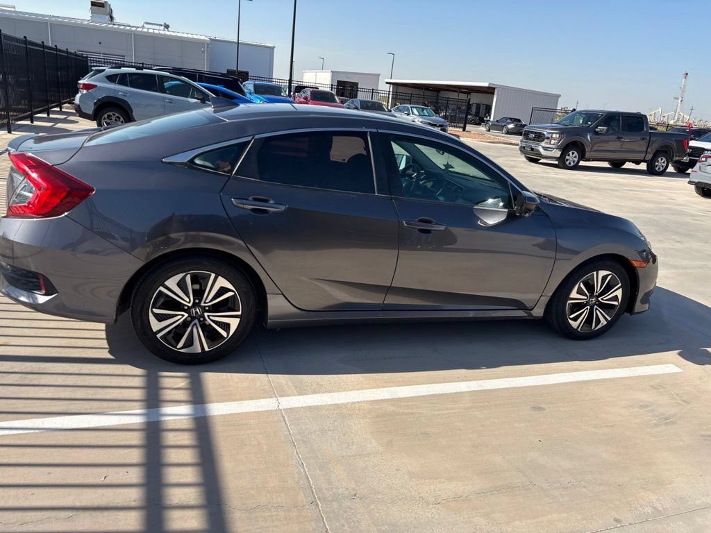 Used 2017 Honda Civic EX-T image 8