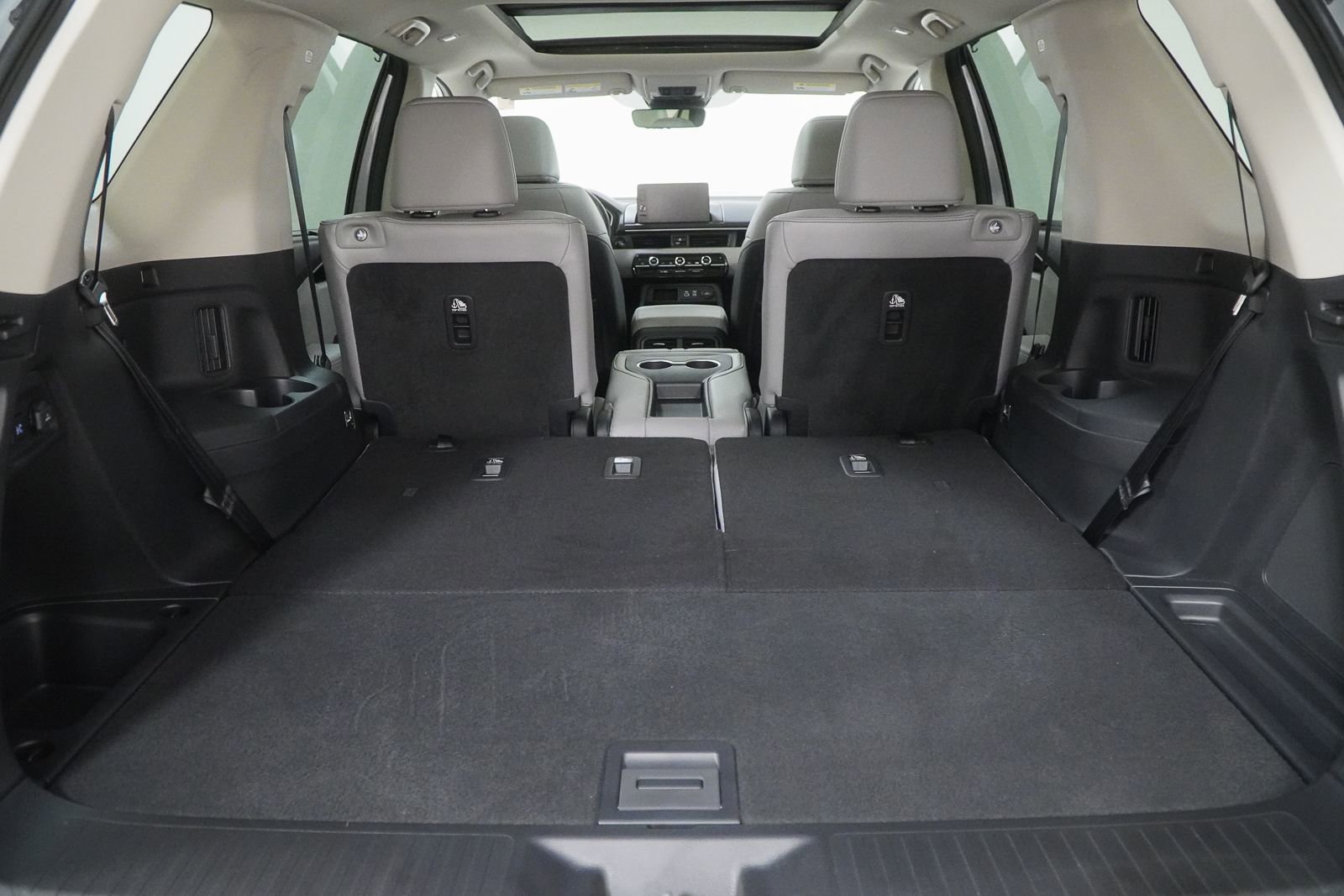 Certified 2025 Honda Pilot Touring image 11