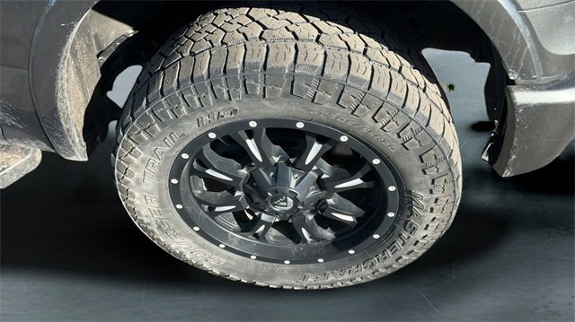 Used 2015 Ford F150 Lariat image 26