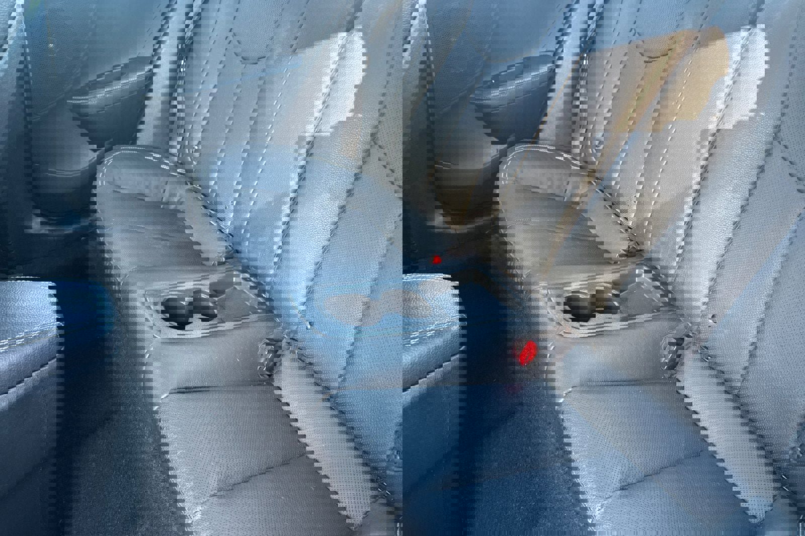 Used 2016 Hyundai Veloster Turbo FWD image 15