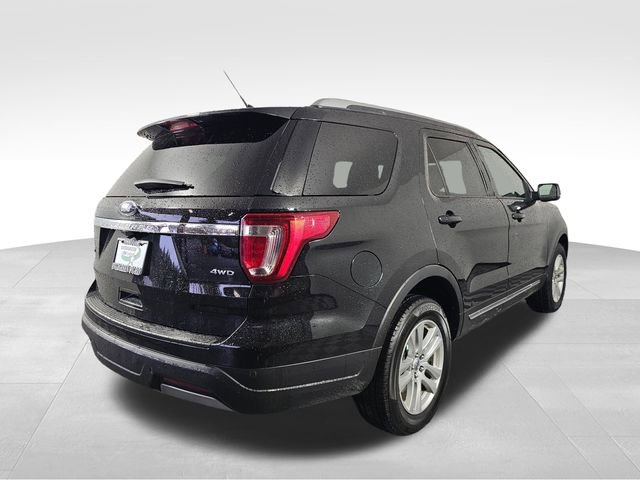 Used 2019 Ford Explorer XLT w/ Equipment Group 201A AWD/4WD image 7