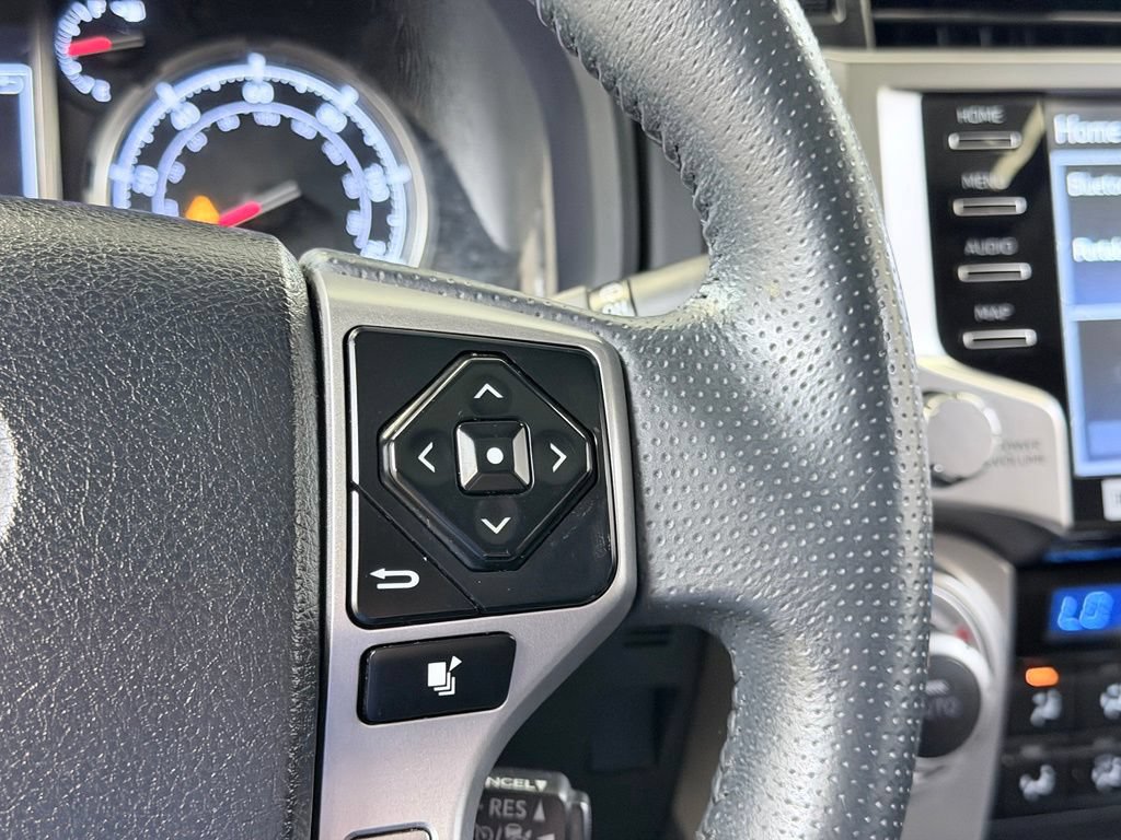 Used 2020 Toyota 4Runner Limited AWD/4WD image 50