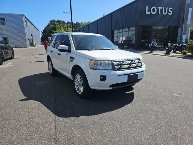 Used 2011 Land Rover LR2 HSE LUX image 7