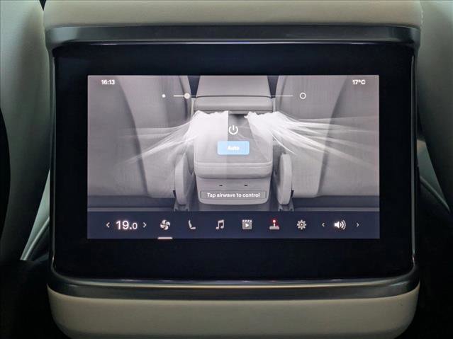 Used 2022 Tesla Model X image 22