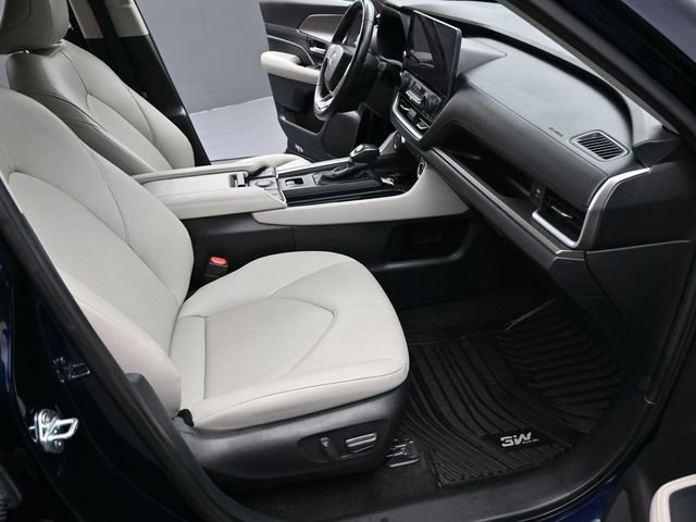 Certified 2024 Toyota Grand Highlander XLE image 31