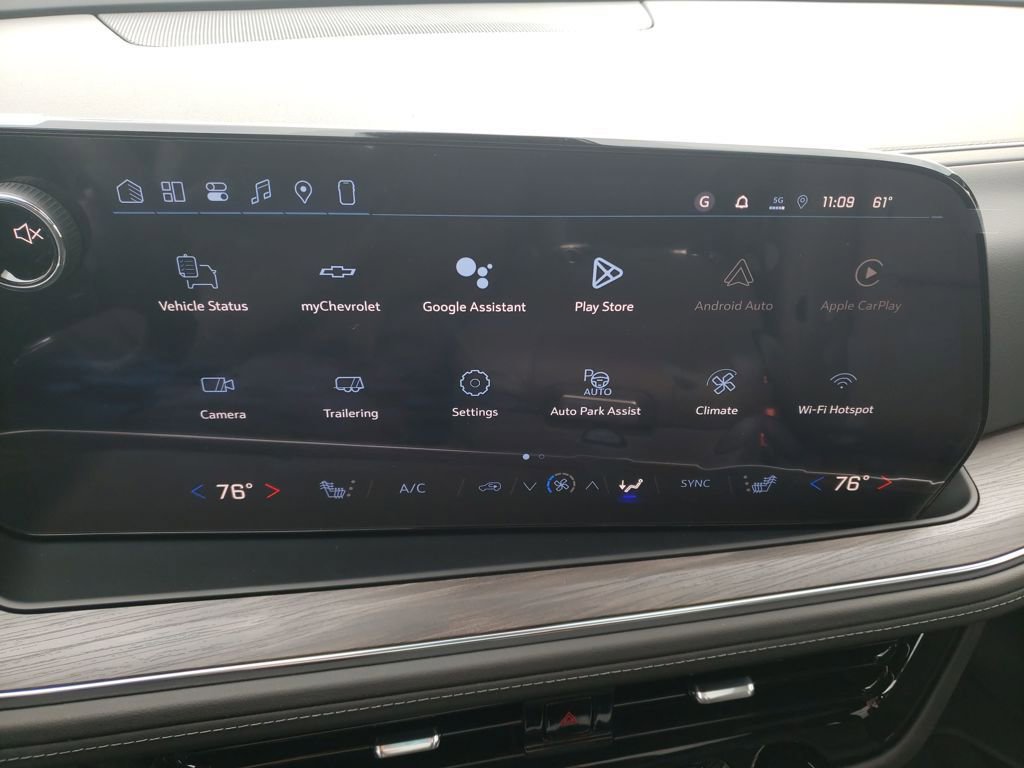 New 2026 Chevrolet Suburban Z71 w/ Comfort Package image 17