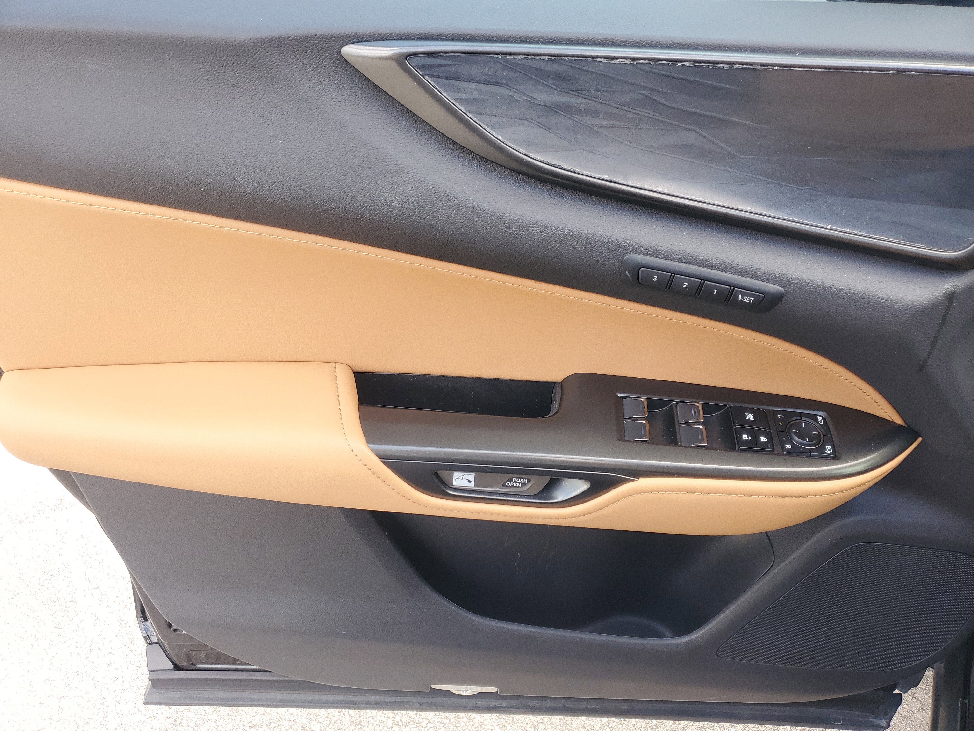 Used 2023 Lexus NX 250 FWD image 23