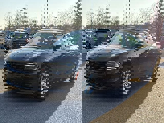 Used 2023 Dodge Charger SXT image 4