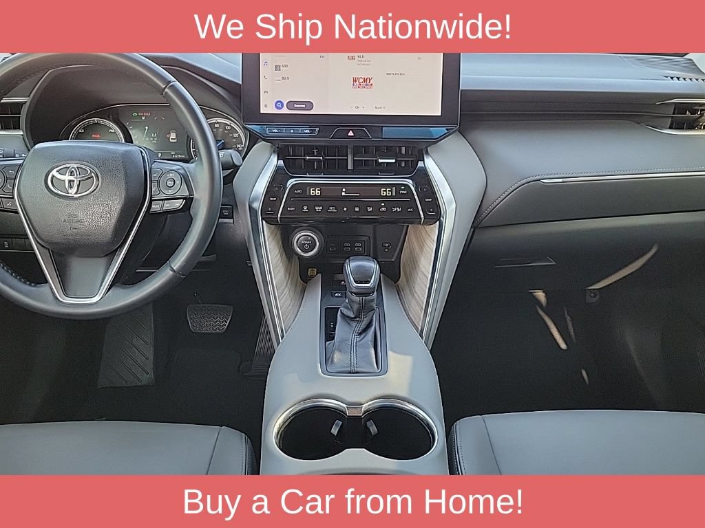 Used 2024 Toyota Venza XLE AWD/4WD image 11