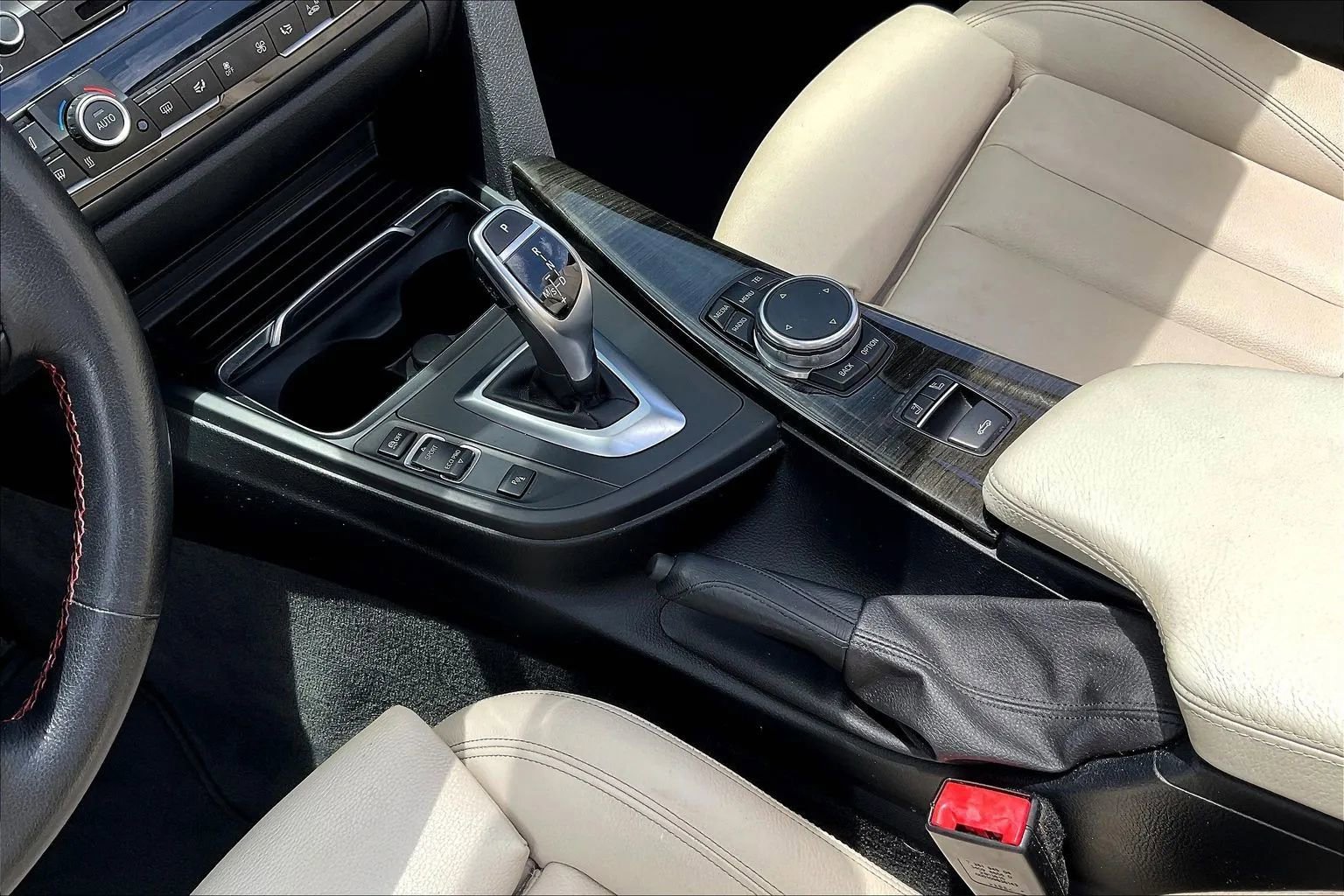 Used 2016 BMW 428i xDrive Convertible AWD/4WD image 18