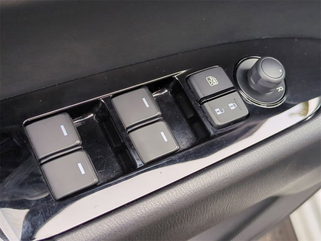 Certified 2025 MAZDA CX-5 AWD 2.5 S w/ Preferred Package image 12