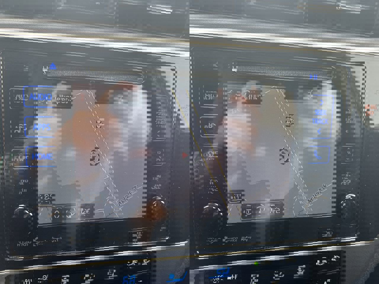 Used 2017 Toyota Corolla LE FWD image 24