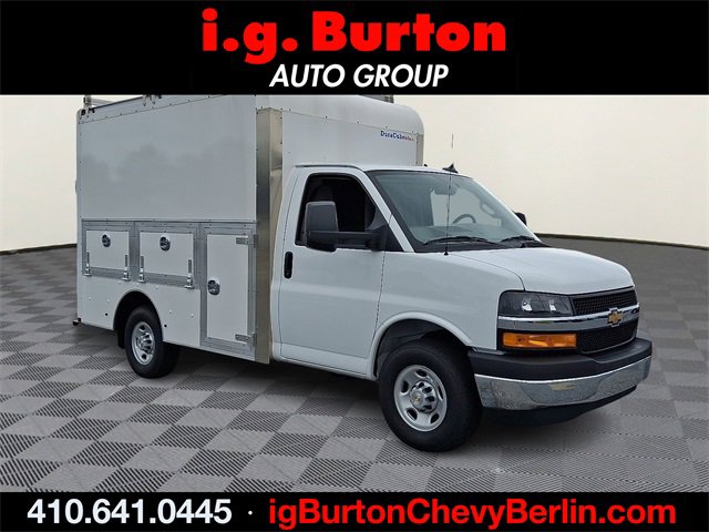 New 2025 Chevrolet Express 3500 w/ Power Convenience Package