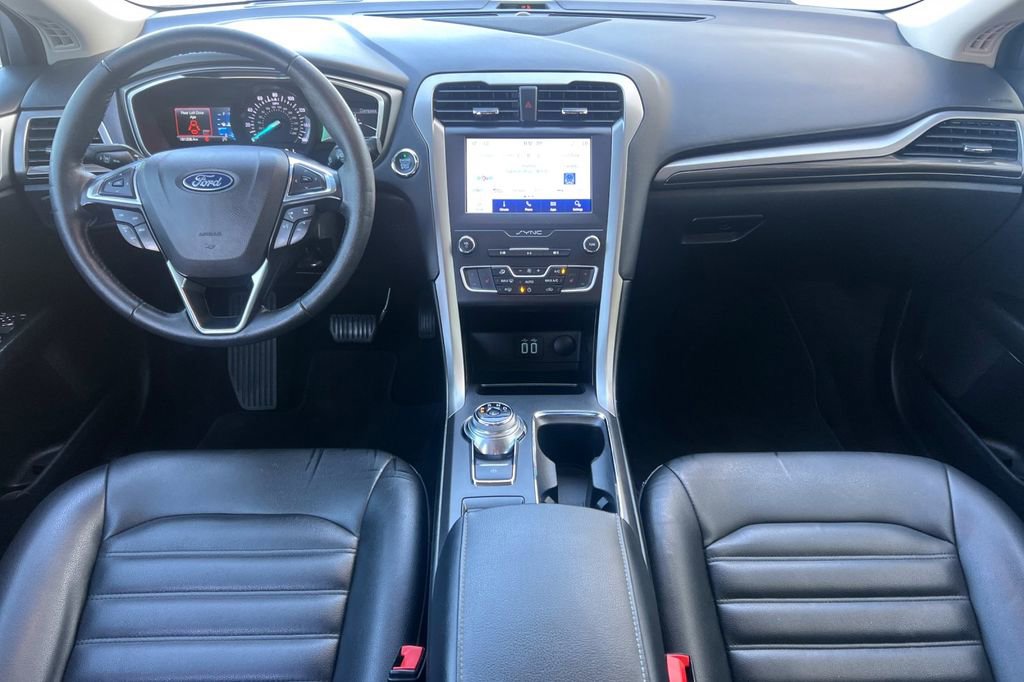 Used 2020 Ford Fusion SEL FWD image 15