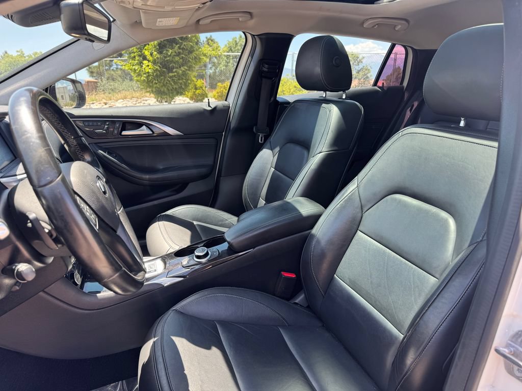 Used 2019 INFINITI QX30 AWD w/ Proassist Package image 7
