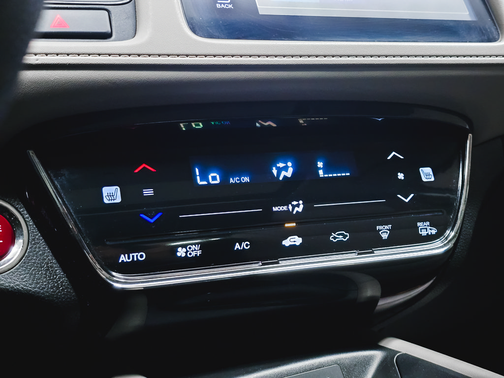 Used 2016 Honda HR-V EX image 28
