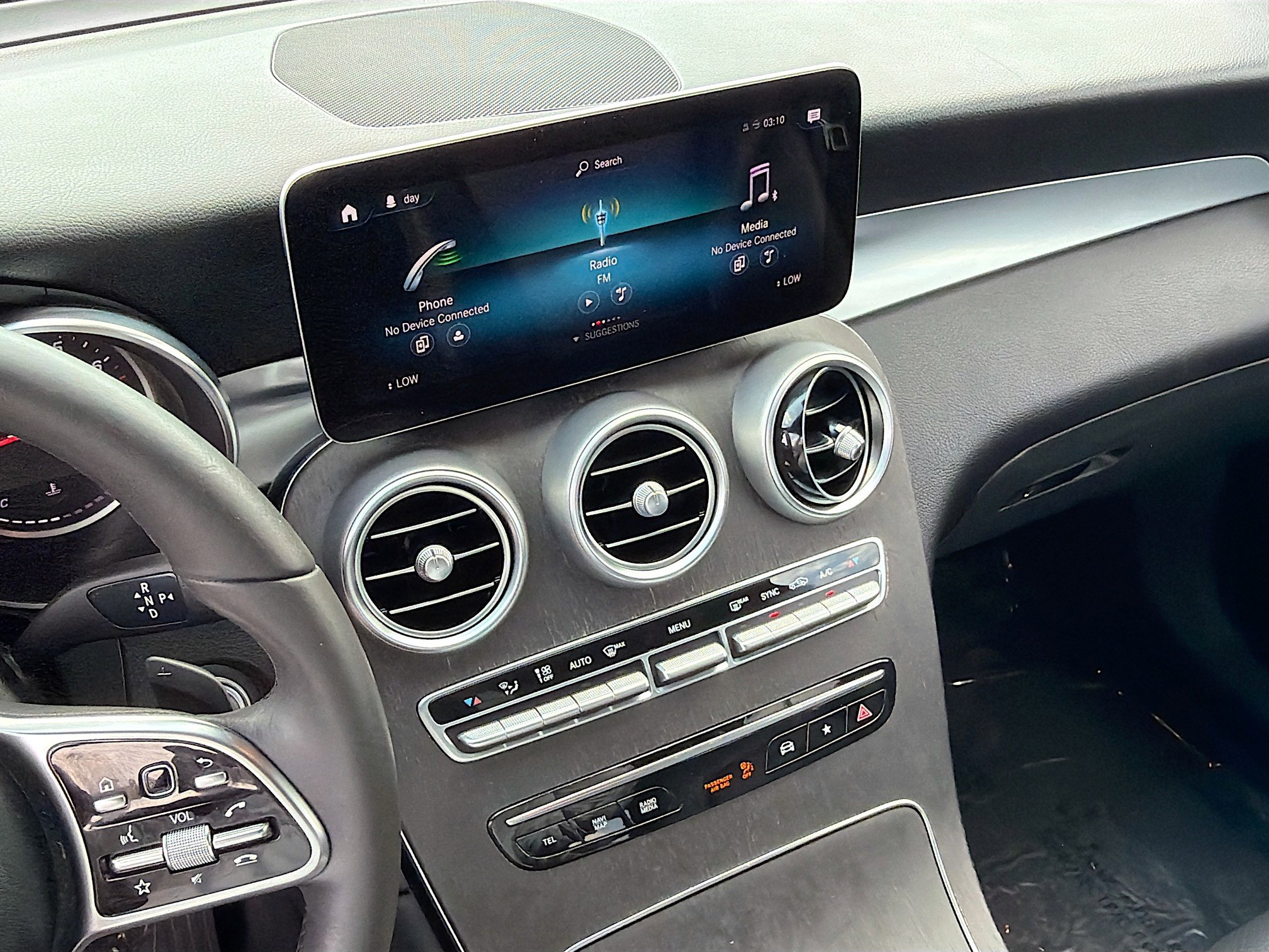 Used 2021 Mercedes-Benz GLC 300 image 27