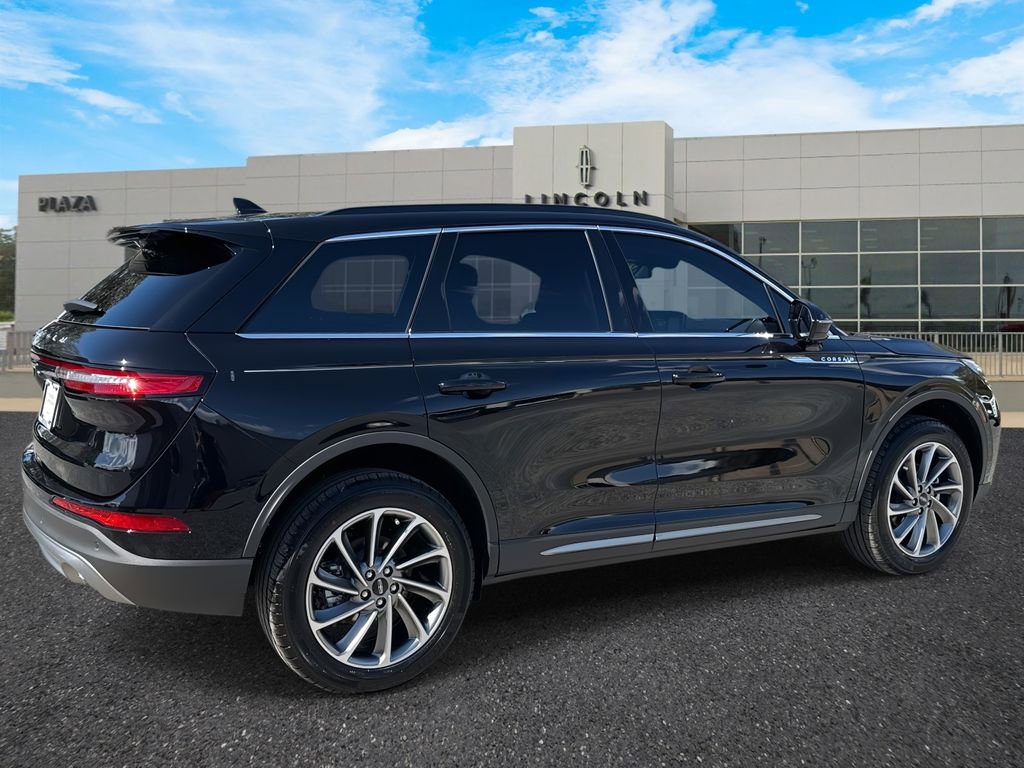 New 2026 Lincoln Corsair Premiere image 3