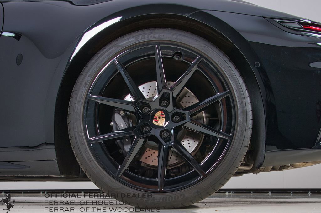 Used 2025 Porsche 911 Carrera image 22