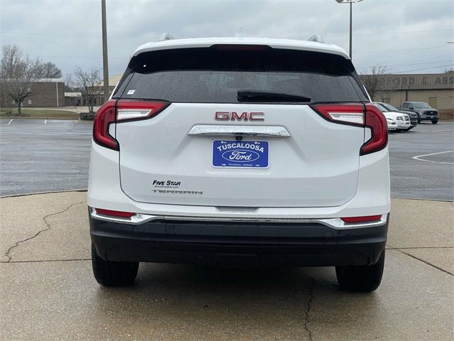 Used 2023 GMC Terrain SLT image 4