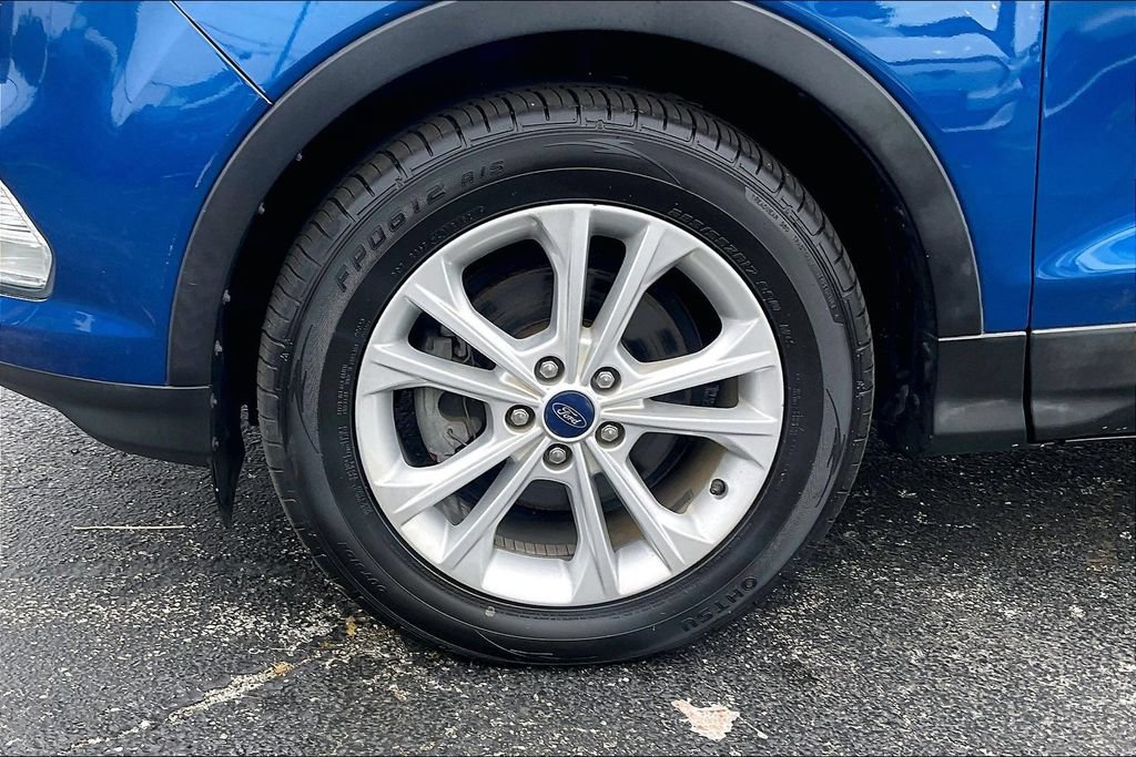 Certified 2017 Ford Escape SE FWD image 8