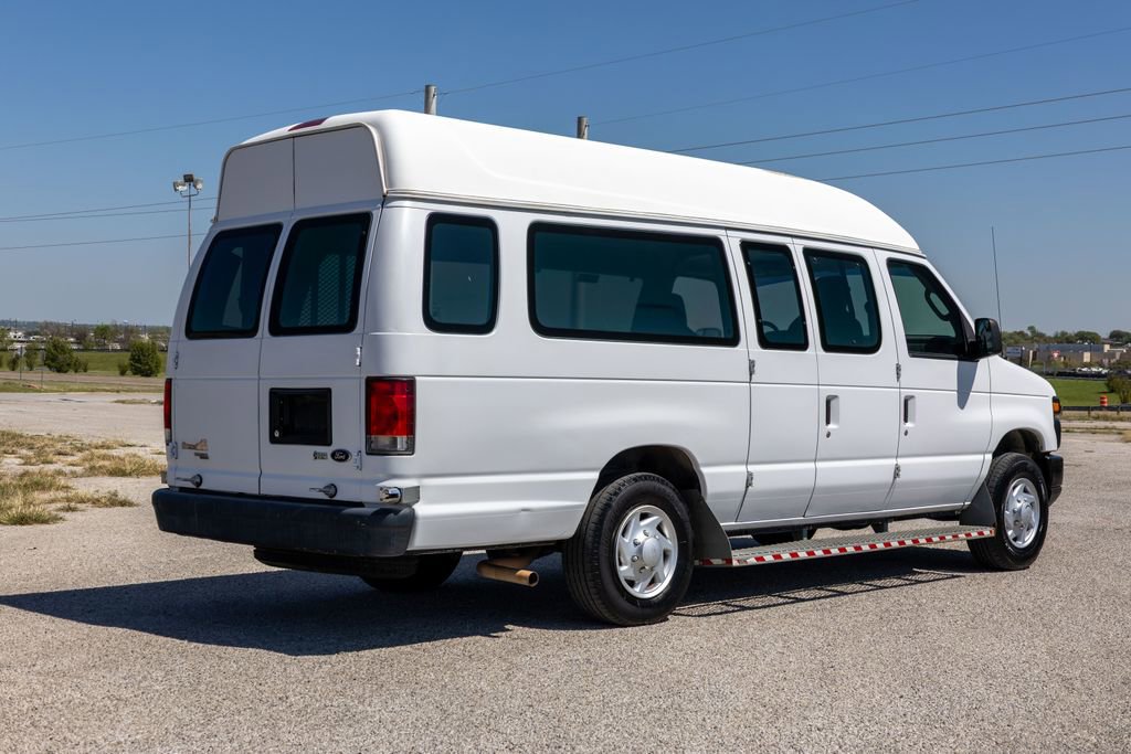 Used 2014 Ford E-250 and Econoline 250 Extended w/ Power Group image 7