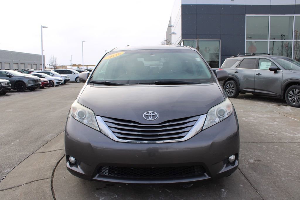 Used 2015 Toyota Sienna XLE Premium video 2