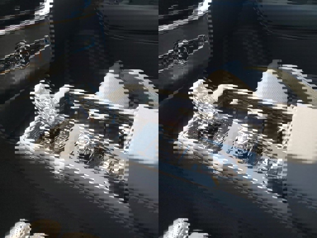 New 2025 Volvo XC90 T8 Ultra w/ Protection Package Premier image 6