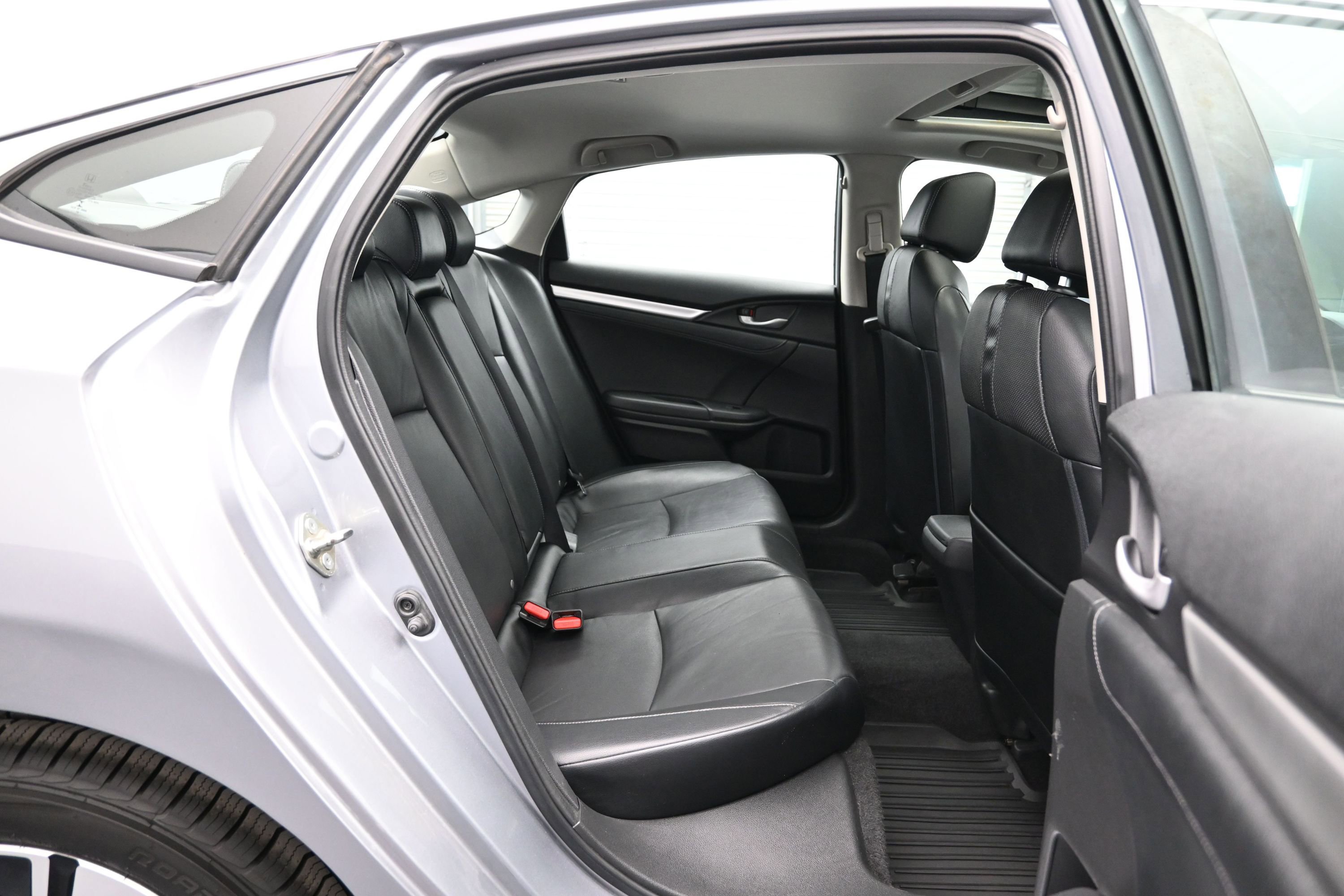 Used 2017 Honda Civic EX-L image 12