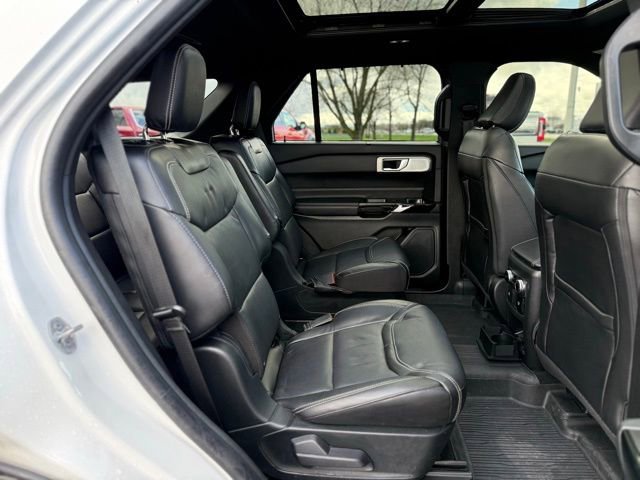 Used 2023 Ford Explorer ST w/ Equipment Group 401A image 18