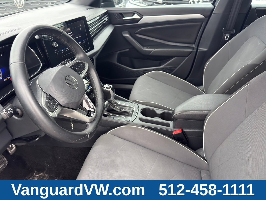 Used 2025 Volkswagen Jetta Sport FWD image 13