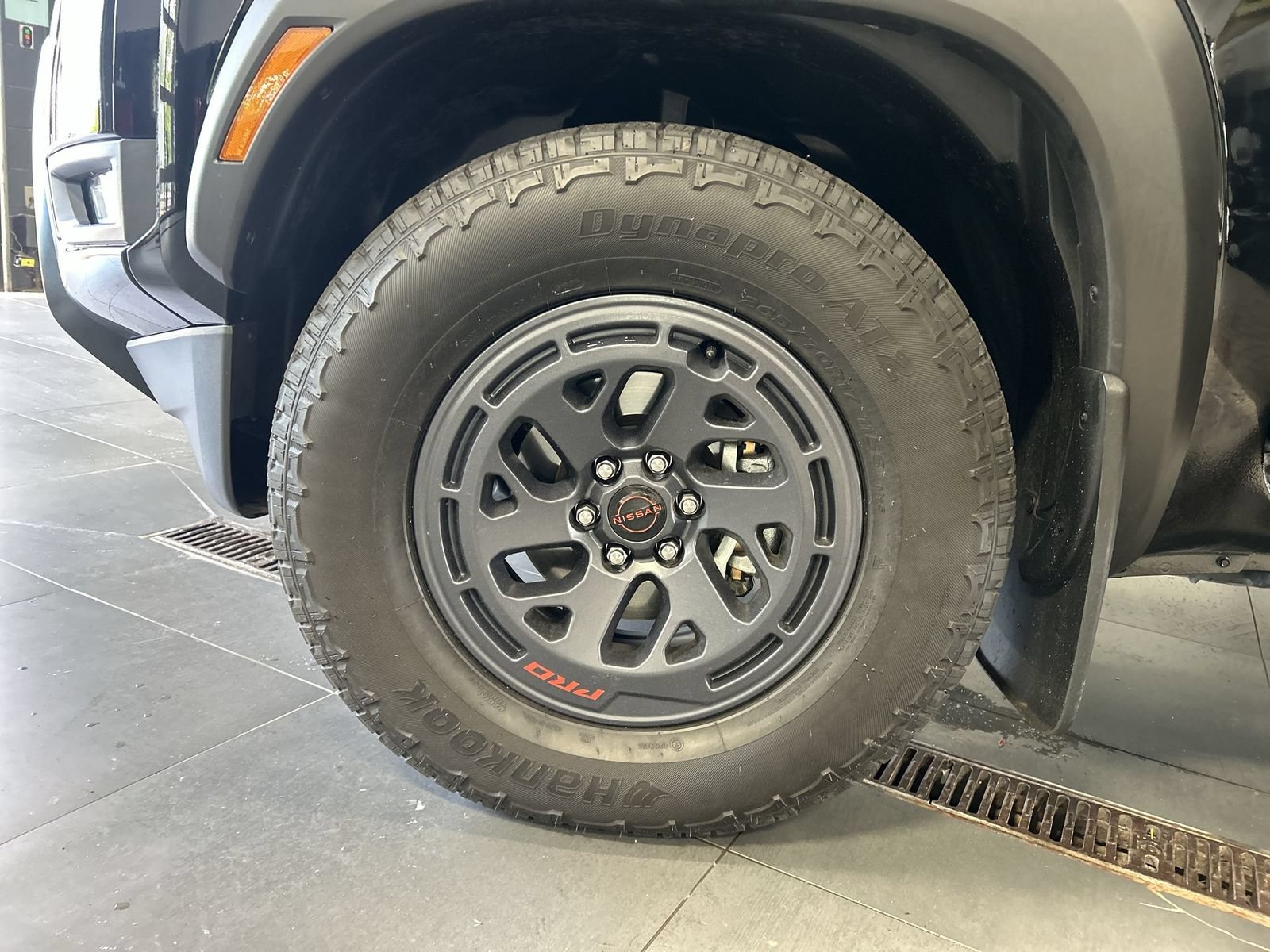 Certified 2025 Nissan Frontier PRO-4X w/ Pro Premium Package AWD/4WD image 14