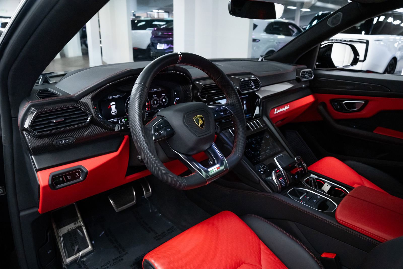Used 2022 Lamborghini Urus image 21