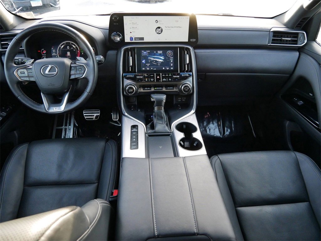 Used 2022 Lexus LX 600 F Sport image 12