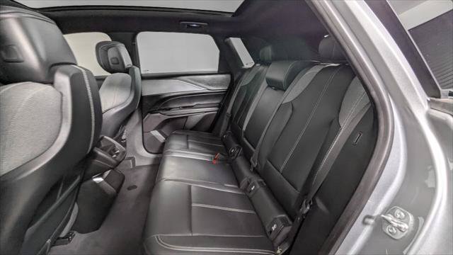 Used 2024 Cadillac Lyriq Tech RWD image 18