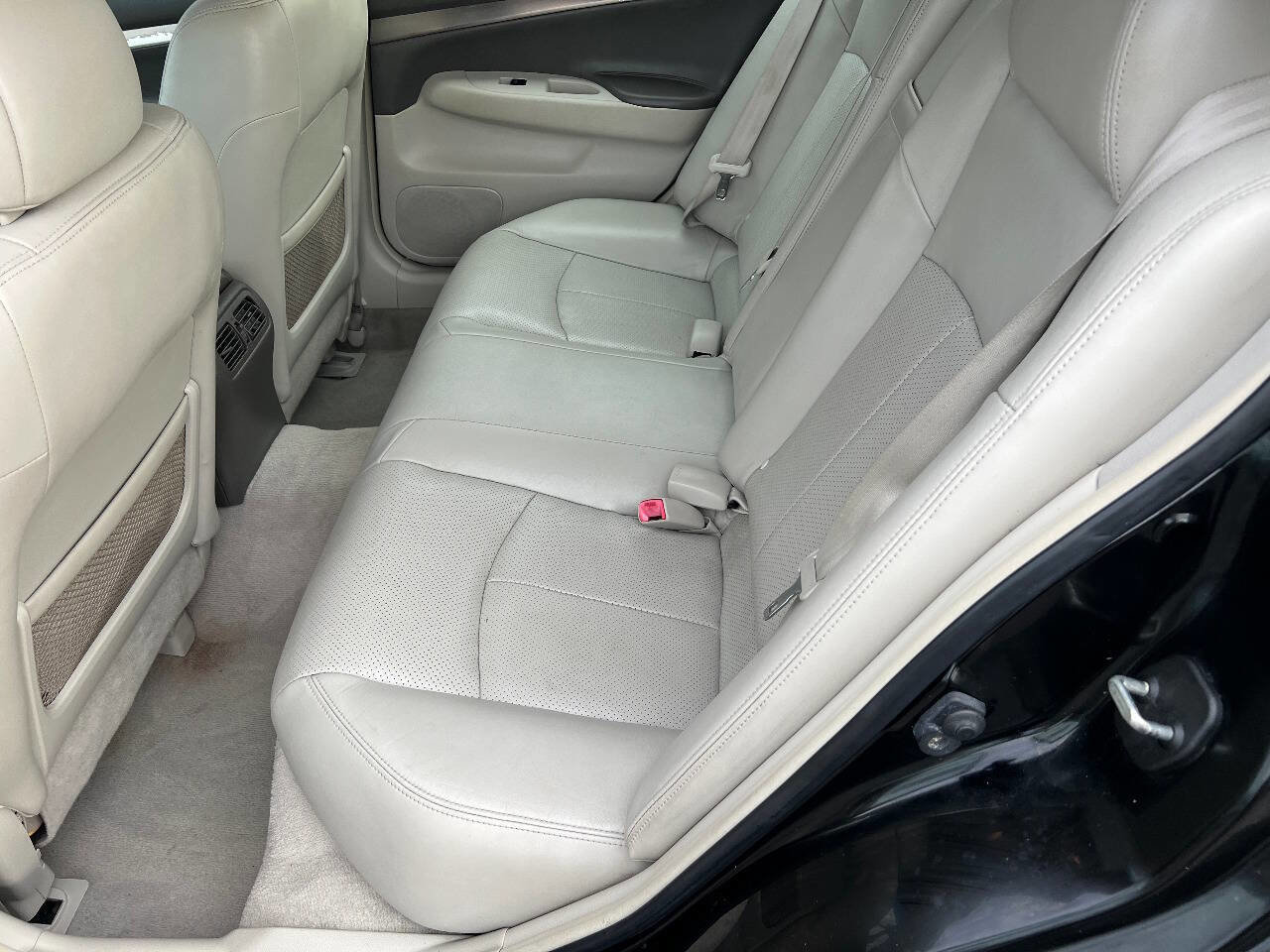 Used 2011 INFINITI G37 x Sedan AWD/4WD image 21