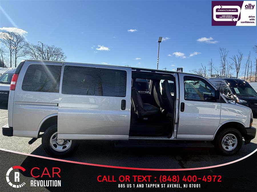 Used 2020 Chevrolet Express 3500 LS image 8