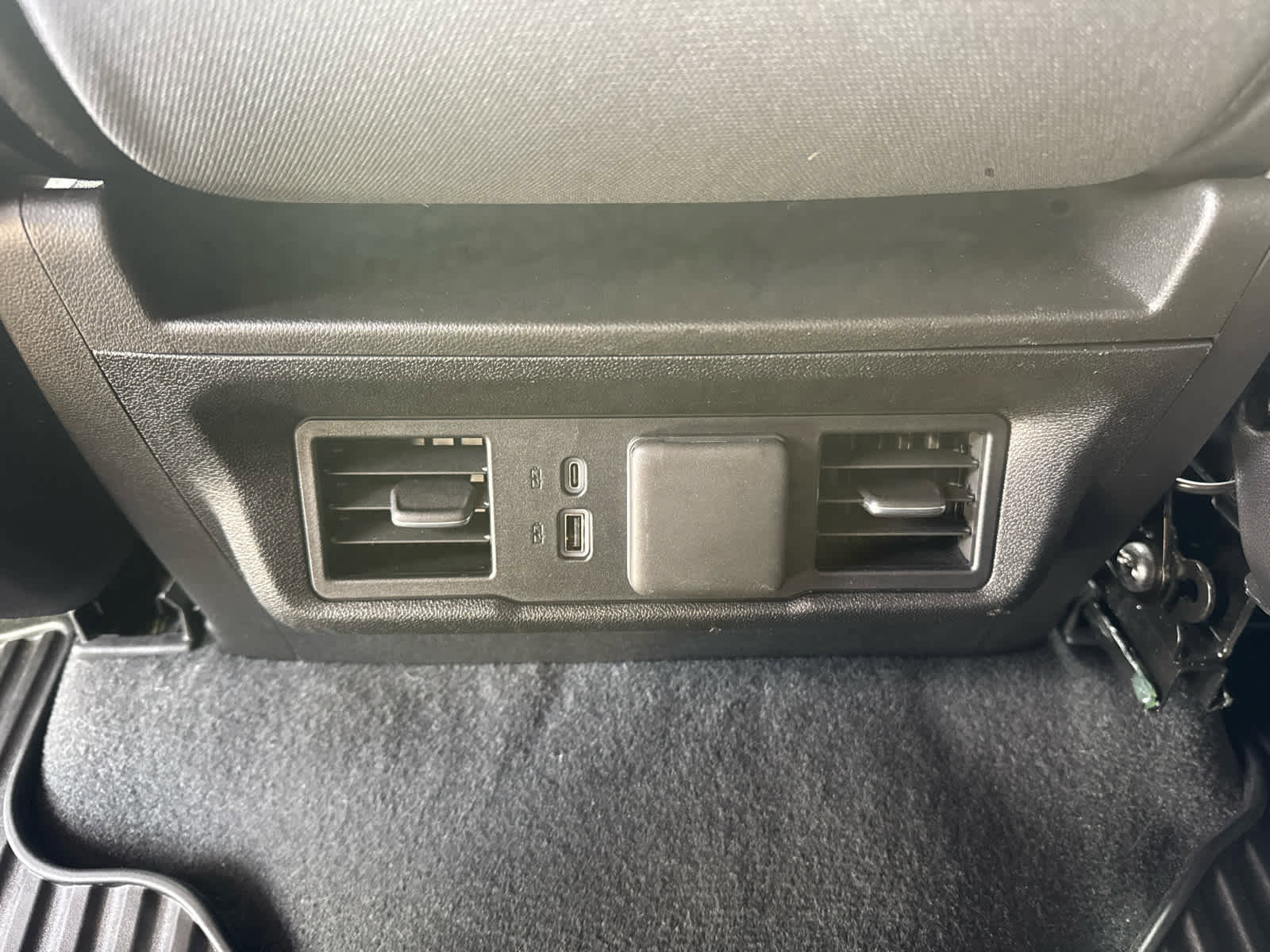 Certified 2025 Chevrolet Silverado 1500 LT image 33