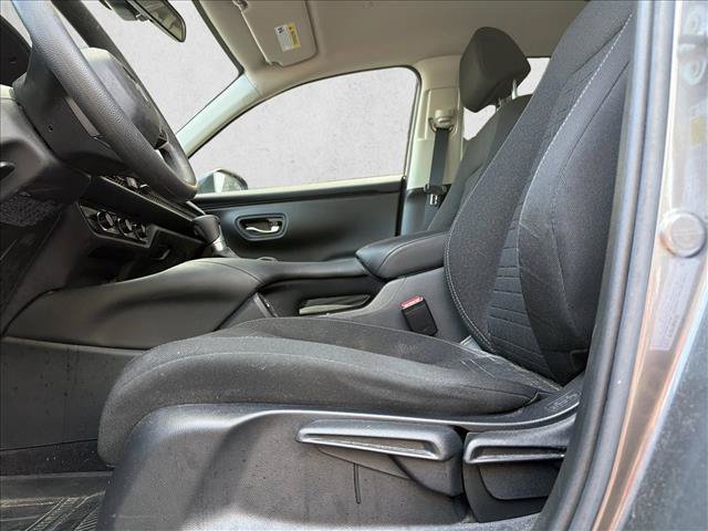 Used 2023 Honda HR-V LX image 12