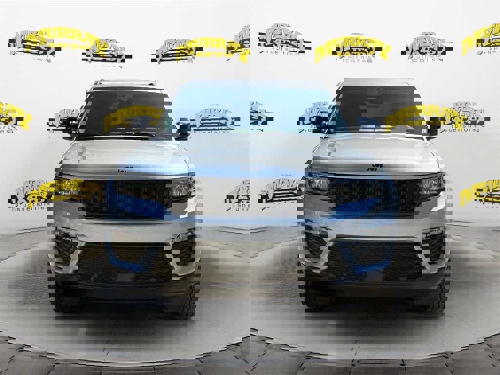 New 2025 Jeep Grand Cherokee Limited w/ Luxury Tech Group II image 8