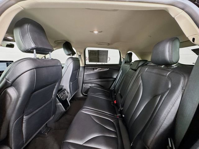 Certified 2023 Lincoln Nautilus FWD w/ Premium Package image 28