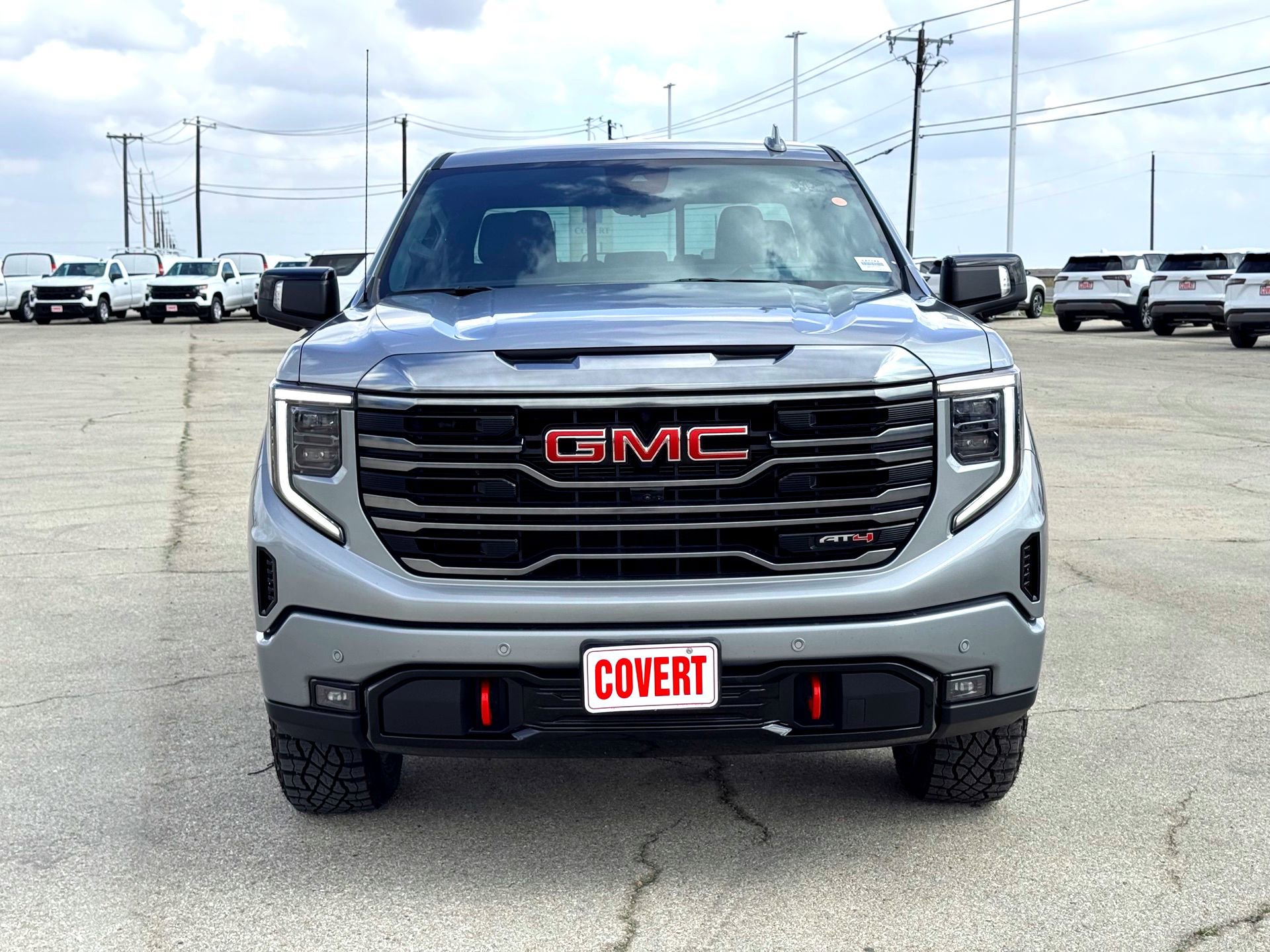 Used 2024 GMC Sierra 1500 AT4 w/ Technology Package image 4
