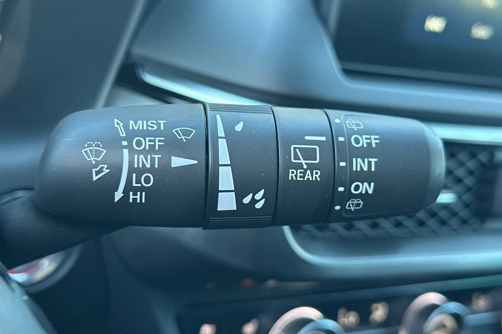 Certified 2025 Acura ADX A-Spec image 33