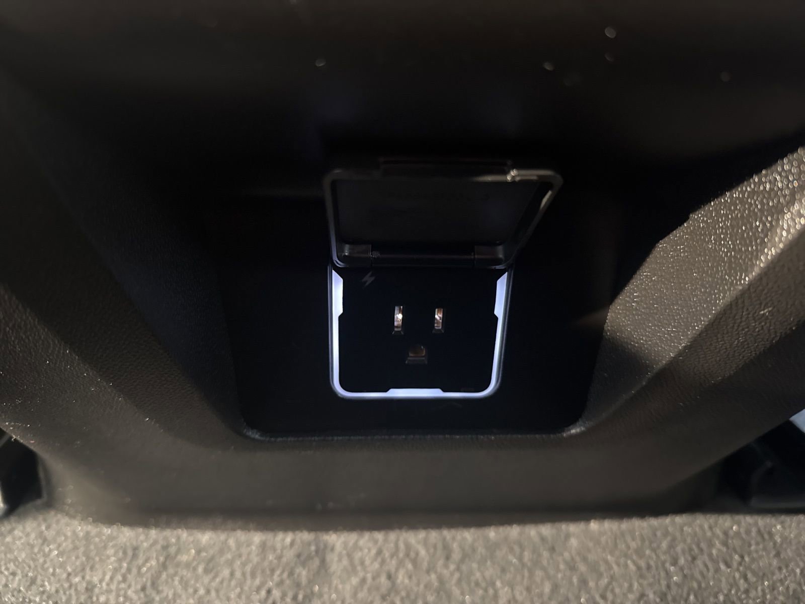 Used 2023 GMC Yukon SLT image 20