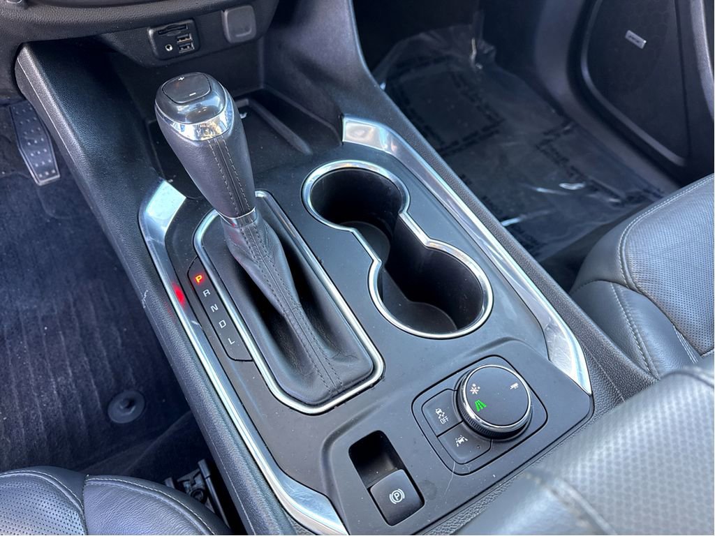 Used 2020 Chevrolet Traverse Premier image 23