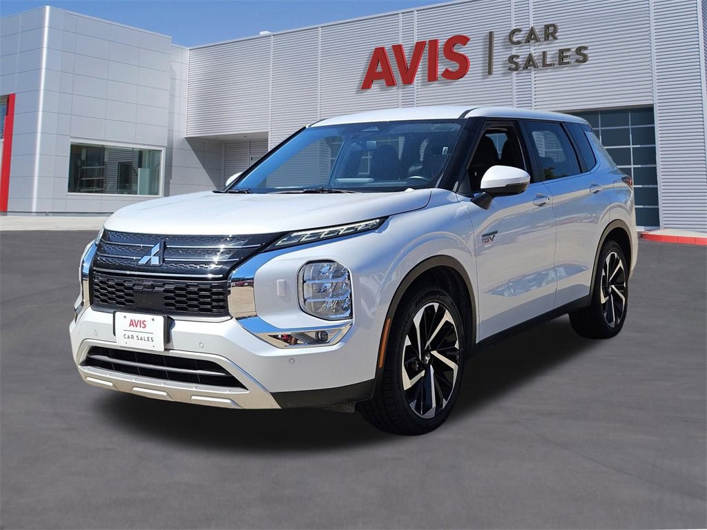 Used 2023 Mitsubishi Outlander SE