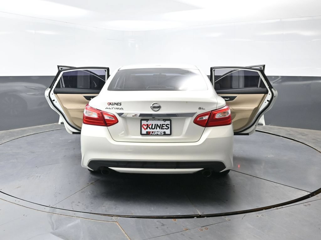 Used 2016 Nissan Altima 2.5 SL w/ 2.5 Technology Package FWD image 58