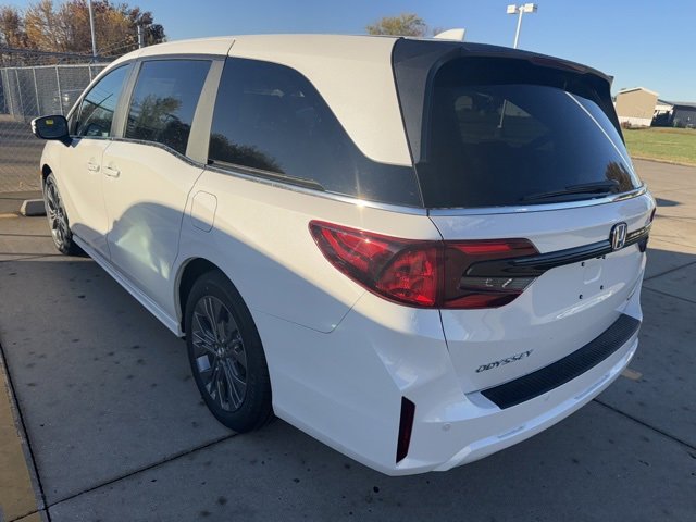 New 2026 Honda Odyssey Touring image 6